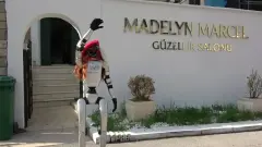 Bursa’da güzellik salonunda görev yapan robot gündem oldu! - Kanal Para